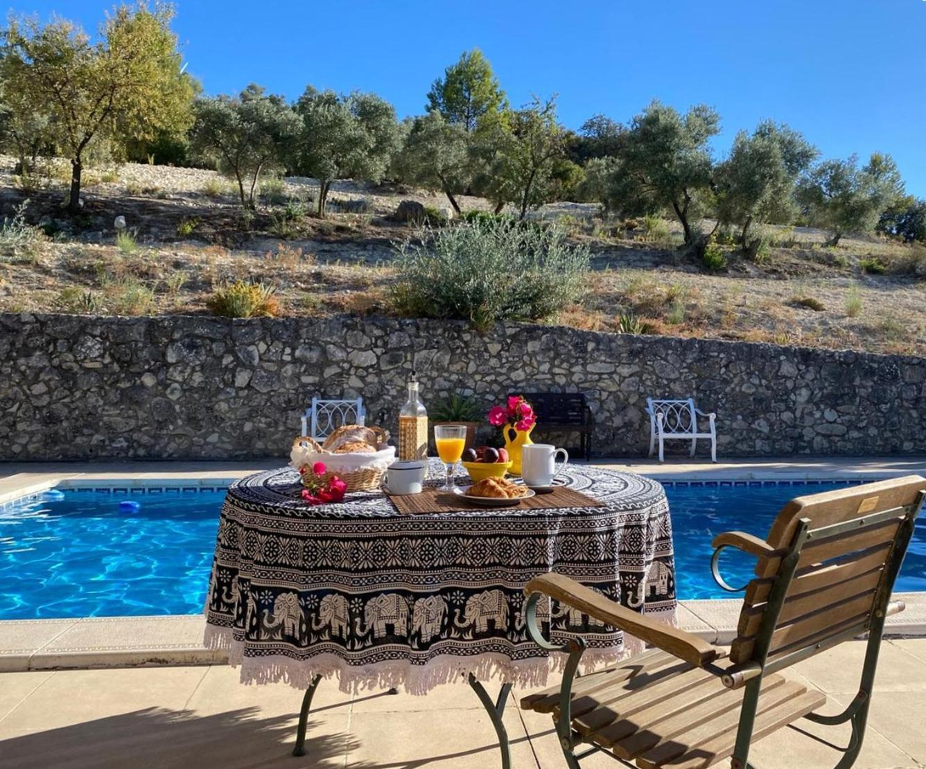 Vina Zarzarrosa Osuna Exteriér fotografie